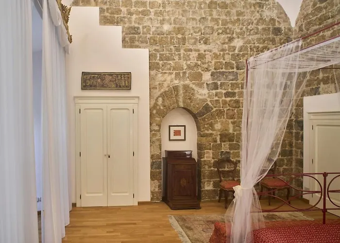 La Torre Historic Charm On The Main Corso *