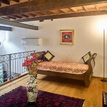 Appartement La Torre Historic Charm On The Main Corso