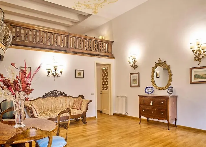 La Torre Historic Charm On The Main Corso Apartamento Siena